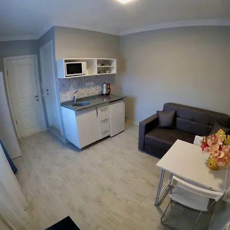 Miralya Homes Apartman *